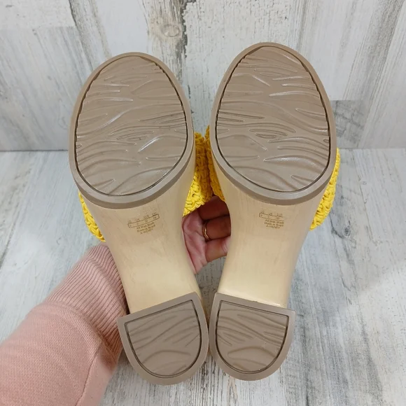 NEW Franco Sarto Yellow Woven Platform Wendy Clogs Retro Heeled Sandal #243 - Picture 9 of 11